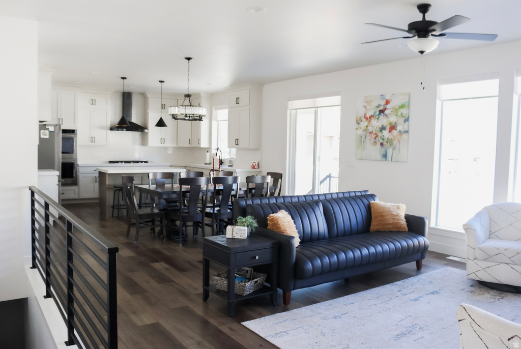 736 W 1330 S Lehi, UT 84043