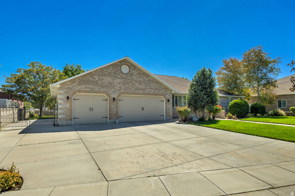 10027 S EDEN RIDGE DR South Jordan, UT 84095