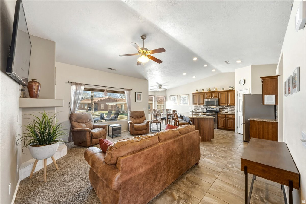 567 S FIESTA DR Ivins, UT 84738