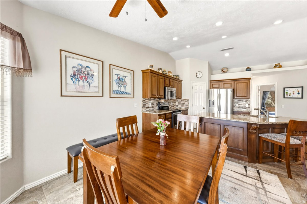 567 S FIESTA DR Ivins, UT 84738