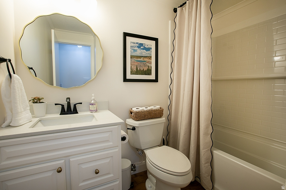 888 THORNFIELD RD Kaysville, UT 84037