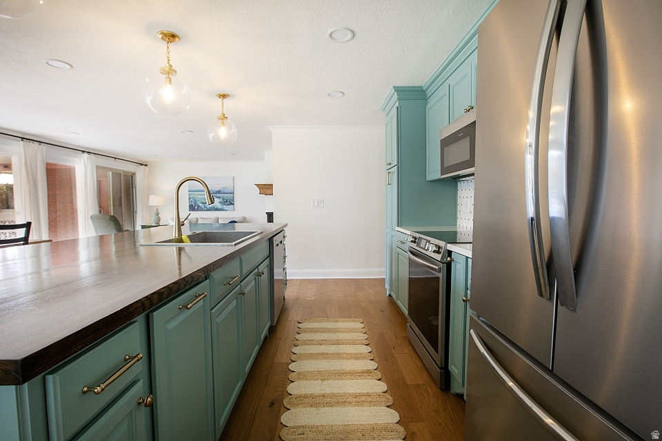 888 THORNFIELD RD Kaysville, UT 84037