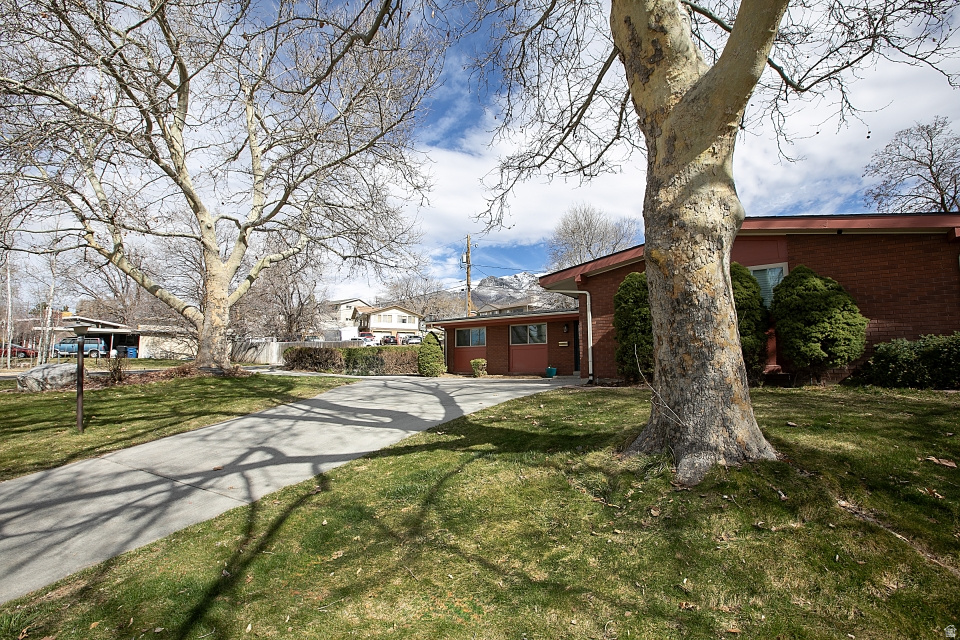888 THORNFIELD RD Kaysville, UT 84037