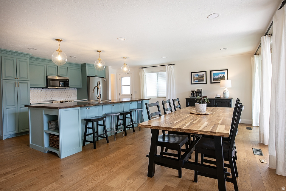 888 THORNFIELD RD Kaysville, UT 84037