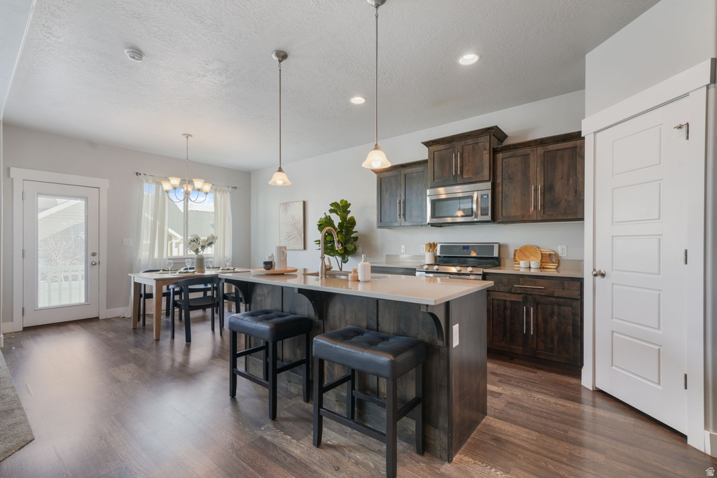 633 E 380 S Lehi, UT 84043