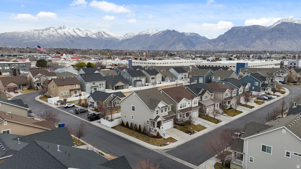 633 E 380 S Lehi, UT 84043