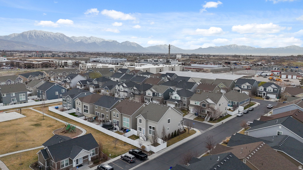 633 E 380 S Lehi, UT 84043