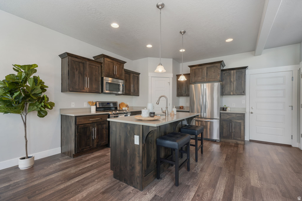 633 E 380 S Lehi, UT 84043