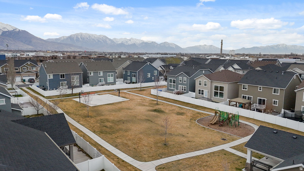 633 E 380 S Lehi, UT 84043