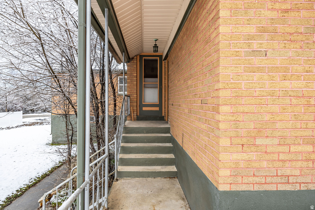 407 S 100 W Providence, UT 84332