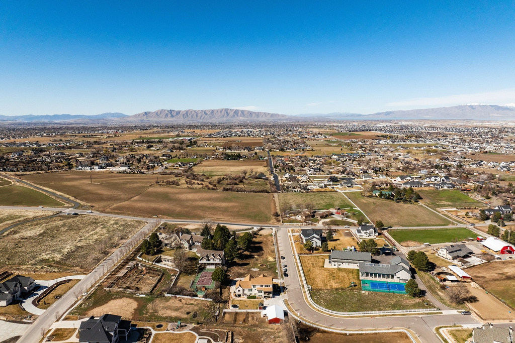 120 E MAGNOLIA LN Mapleton, UT 84664