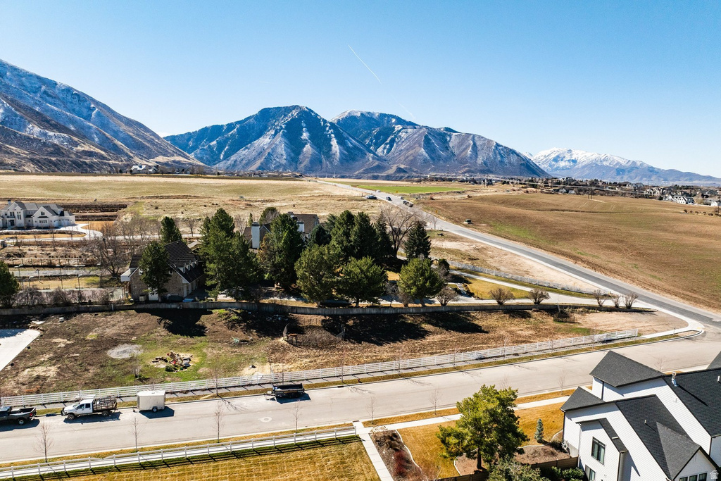 120 E MAGNOLIA LN Mapleton, UT 84664