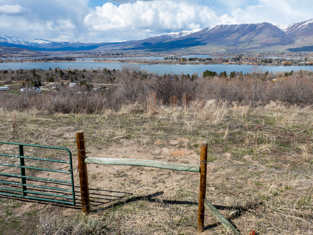 1215 S VIA MONACO DR Huntsville, UT 84317