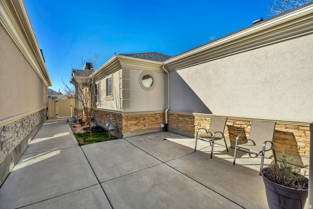 1143 W HOLLOW VIEW WAY West Jordan, UT 84084