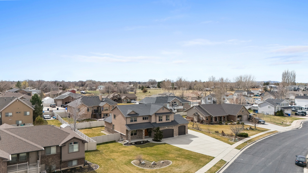 4479 W 1650 N Plain City, UT 84404