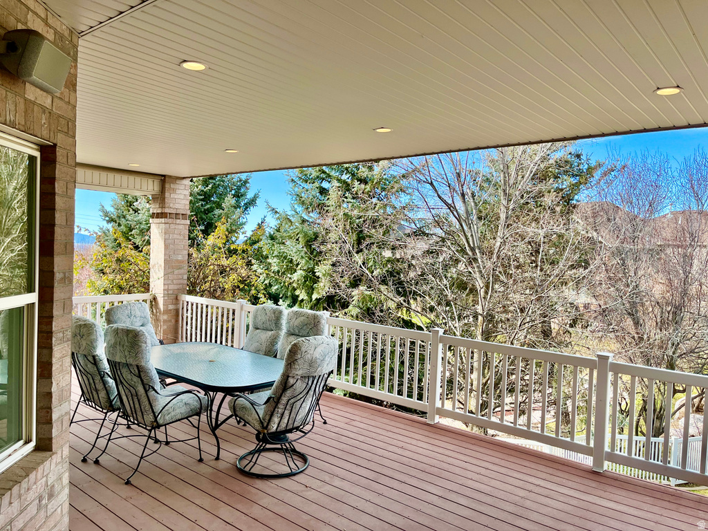 1644 E WASATCH DR Ogden, UT 84403