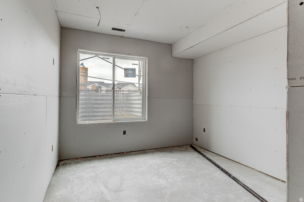 1762 N BROADWAY AVE #102 Tooele, UT 84074