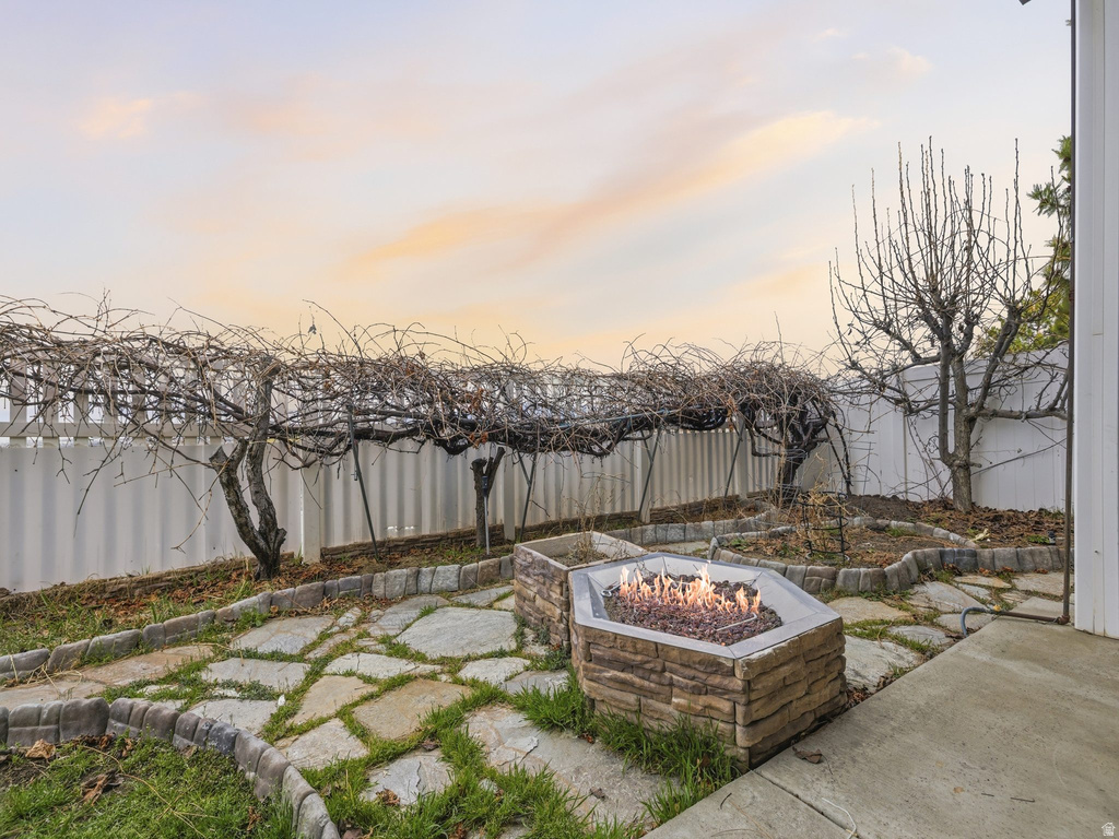 8987 N COTTAGE CANYON DR Cedar Hills, UT 84062