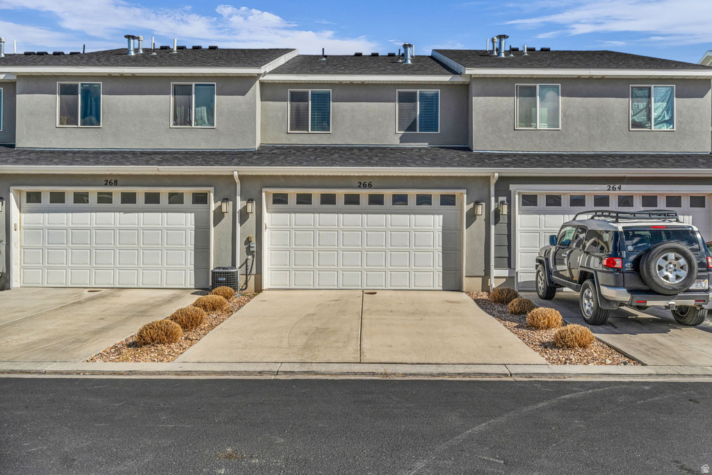 266 N PORTSIDE LN Saratoga Springs, UT 84045
