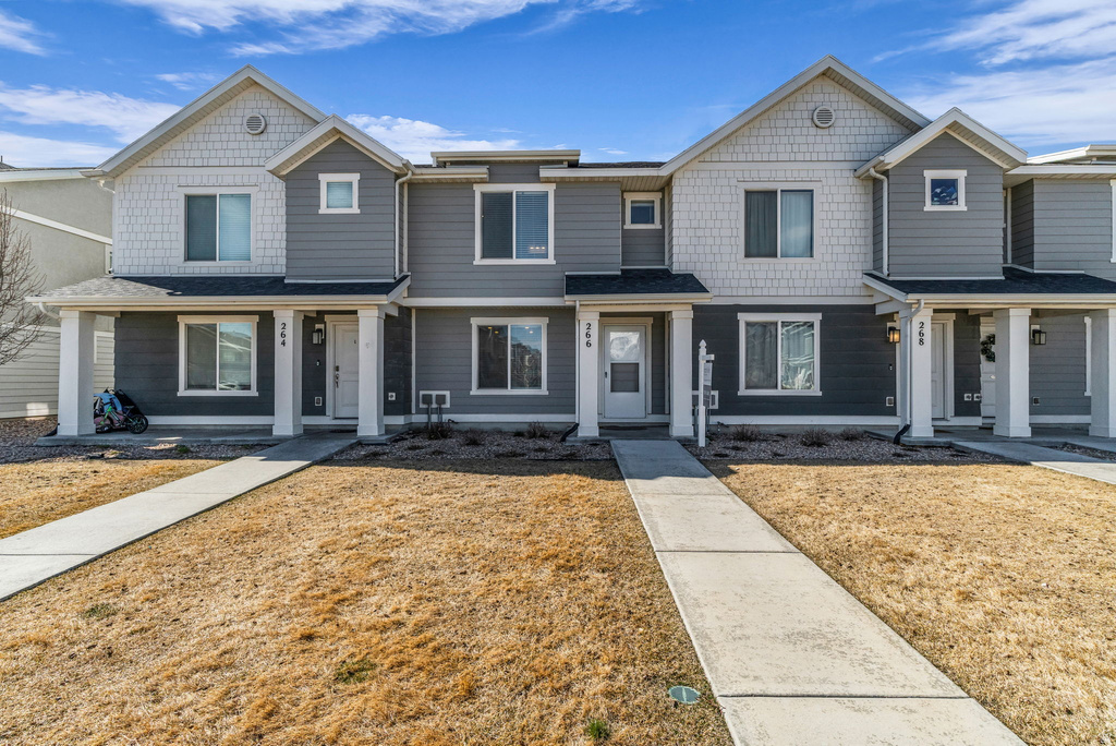 266 N PORTSIDE LN Saratoga Springs, UT 84045