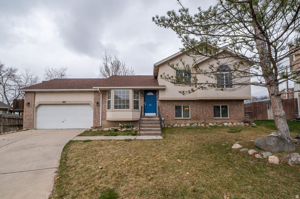 587 E EASTPOINTE CIR North Salt Lake, UT 84054