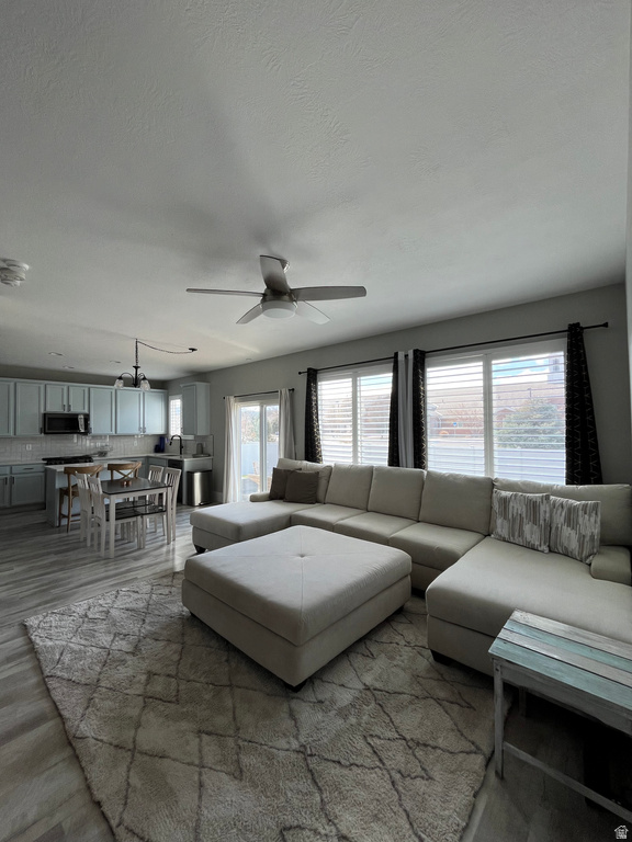 387 N TAYLOR RD Saratoga Springs, UT 84045