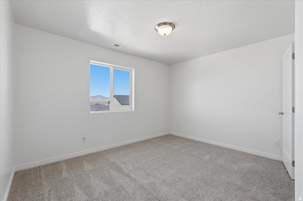 1218 N MOONLIGHT DR Elk Ridge, UT 84651