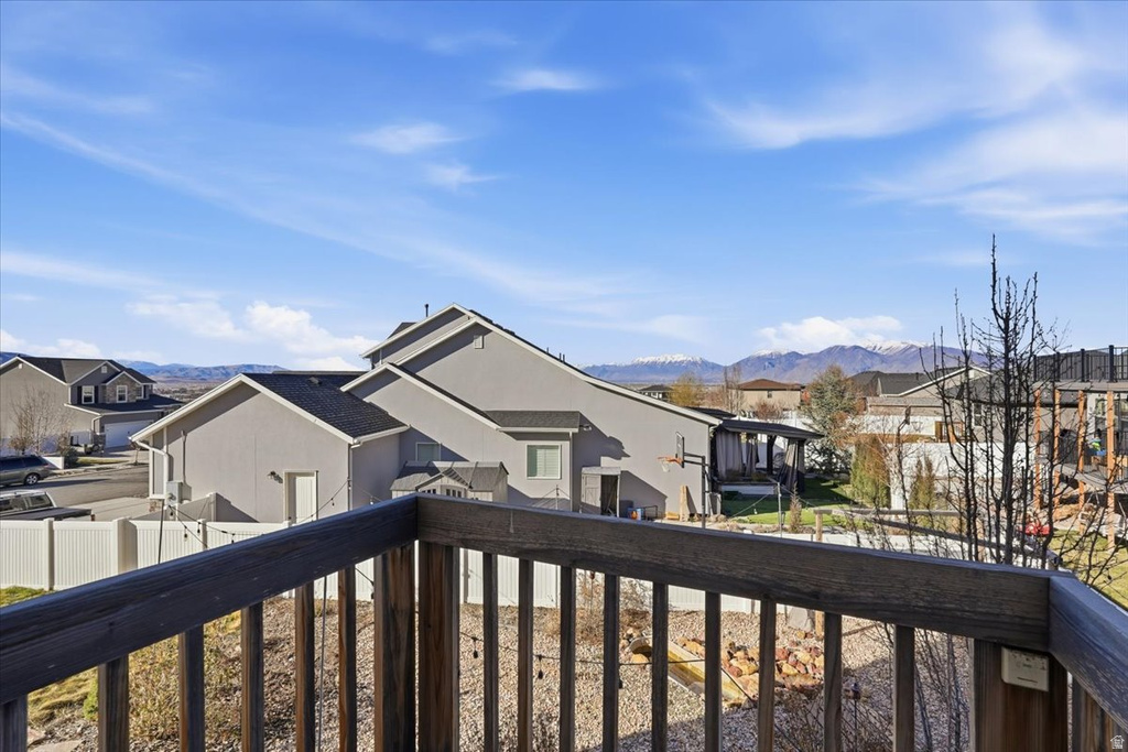 1218 N MOONLIGHT DR Elk Ridge, UT 84651
