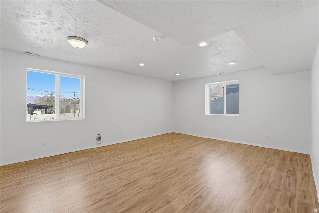 1218 N MOONLIGHT DR Elk Ridge, UT 84651