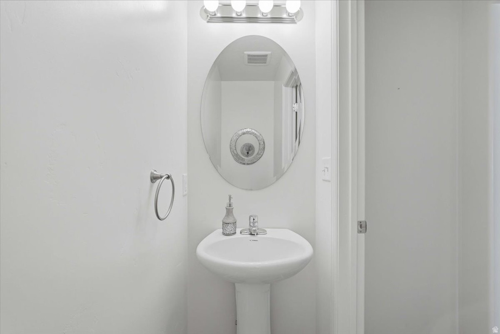 1218 N MOONLIGHT DR Elk Ridge, UT 84651