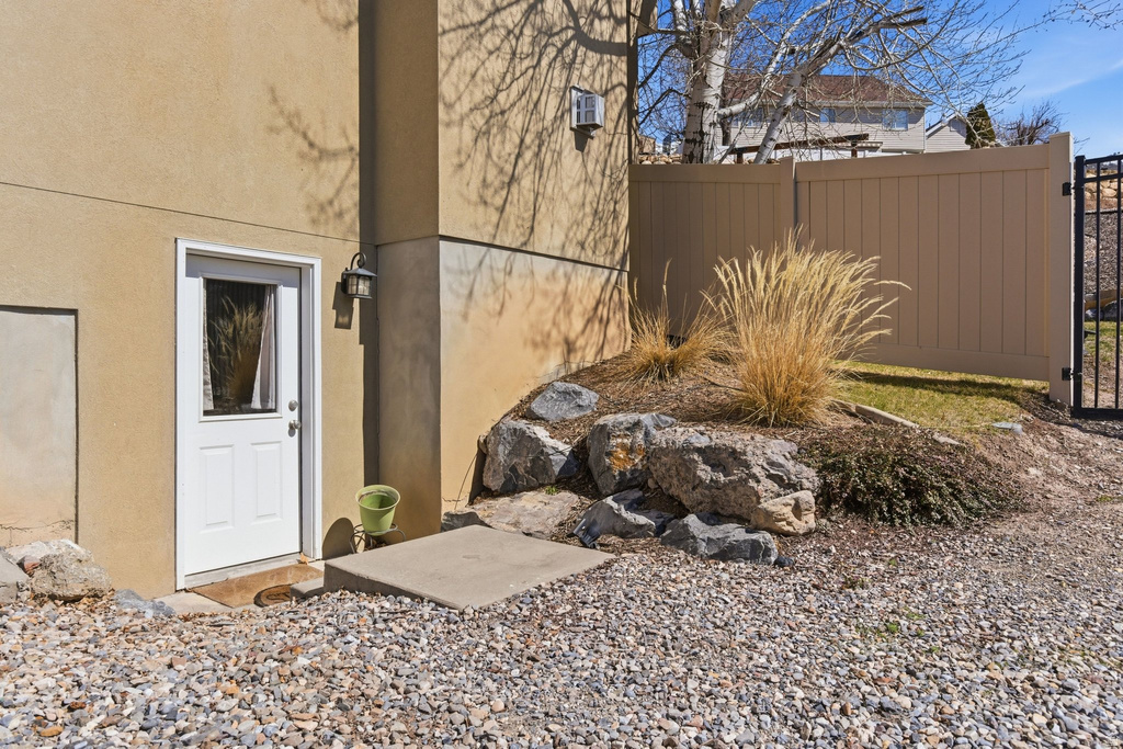 712 E 1170 N Pleasant Grove, UT 84062