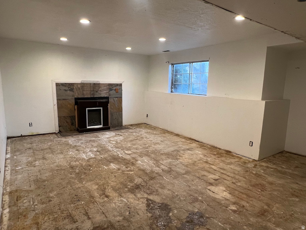 3062 HADLEY CT West Valley City, UT 84128