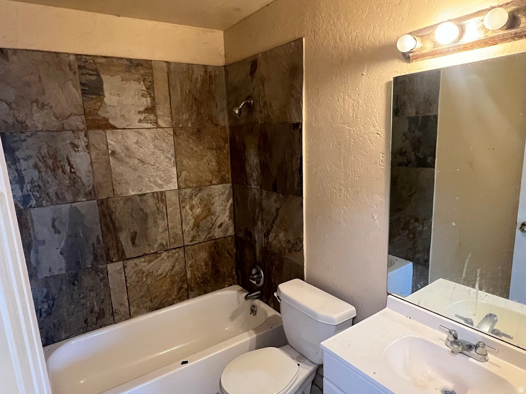 3062 HADLEY CT West Valley City, UT 84128