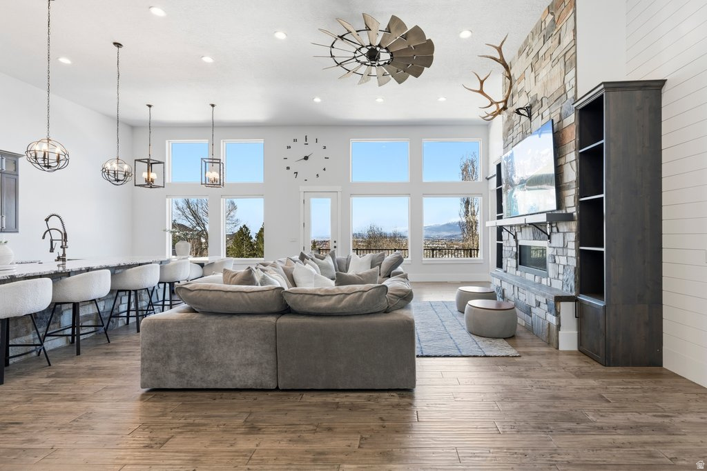 2633 OAKRIDGE DR Spanish Fork, UT 84660