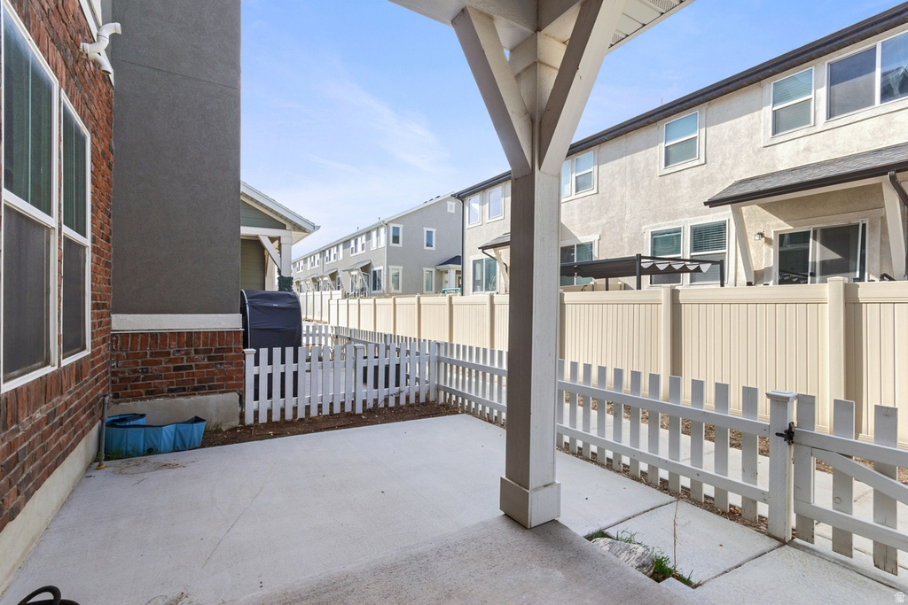 1056 W PAINTED HORSE LN Bluffdale, UT 84065