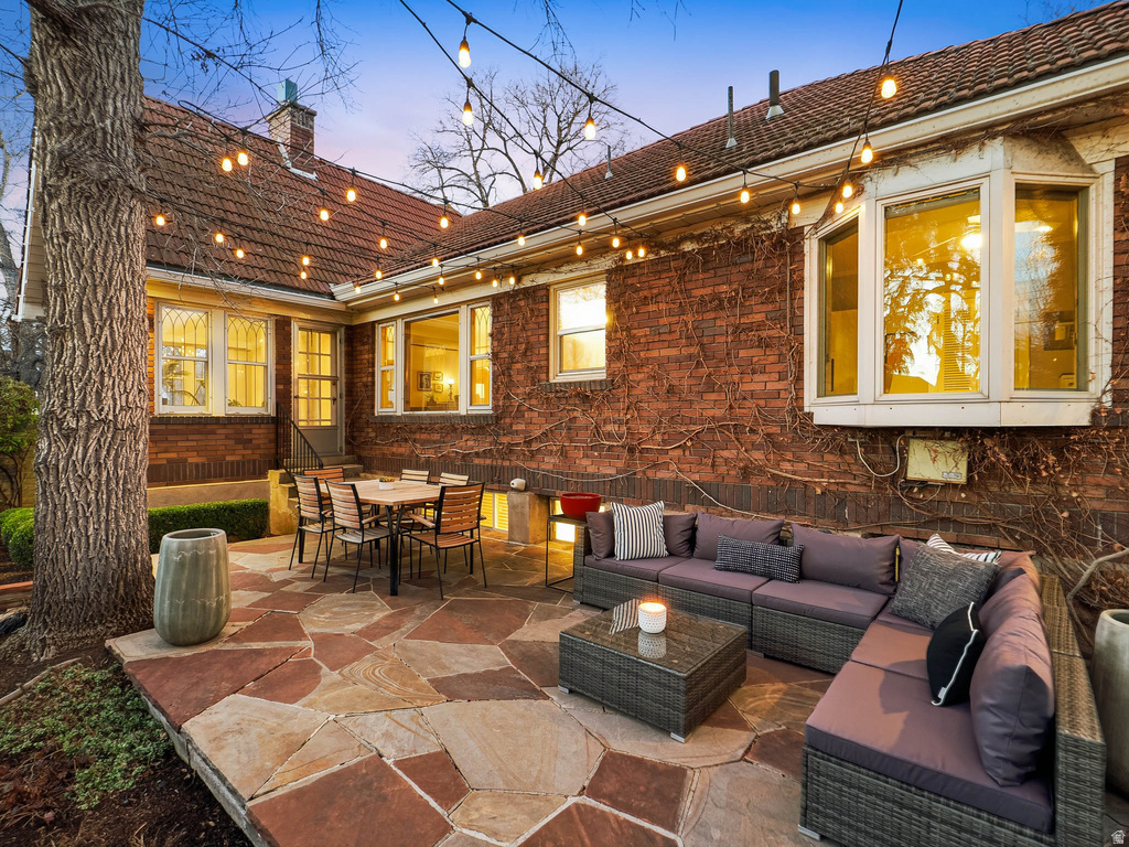 2010 E 2100 S Salt Lake City, UT 84109