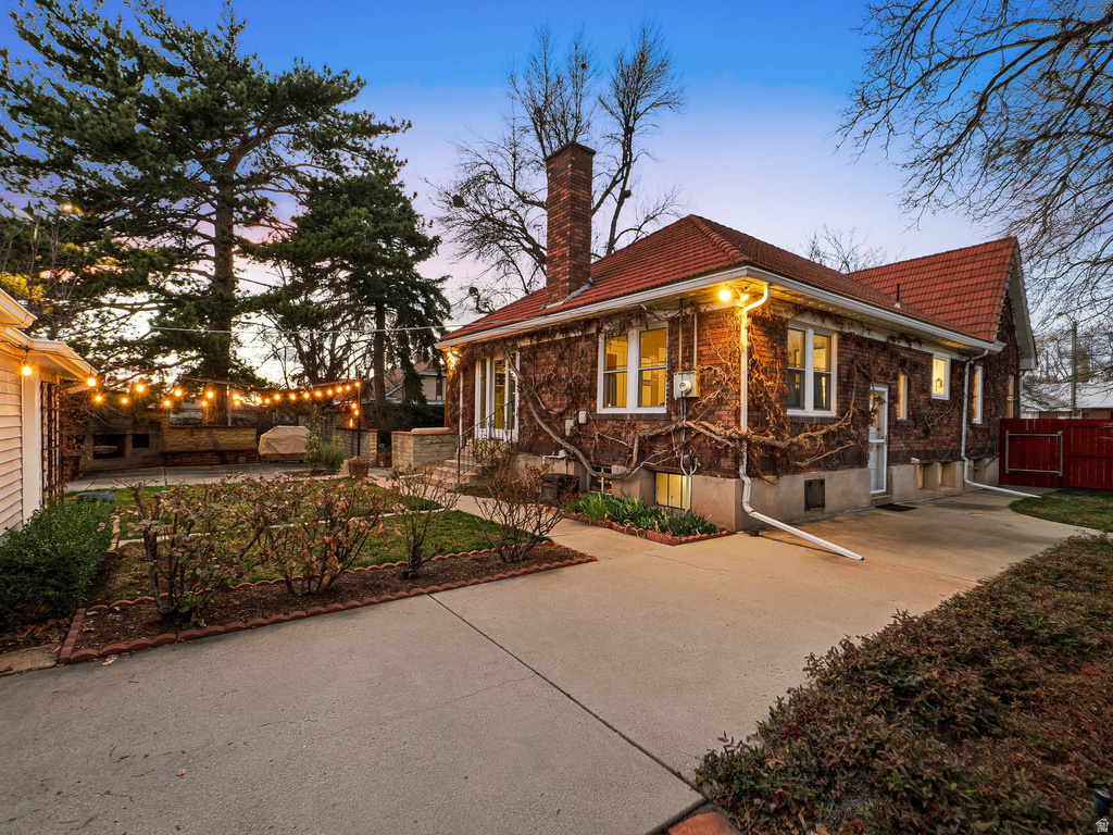 2010 E 2100 S Salt Lake City, UT 84109