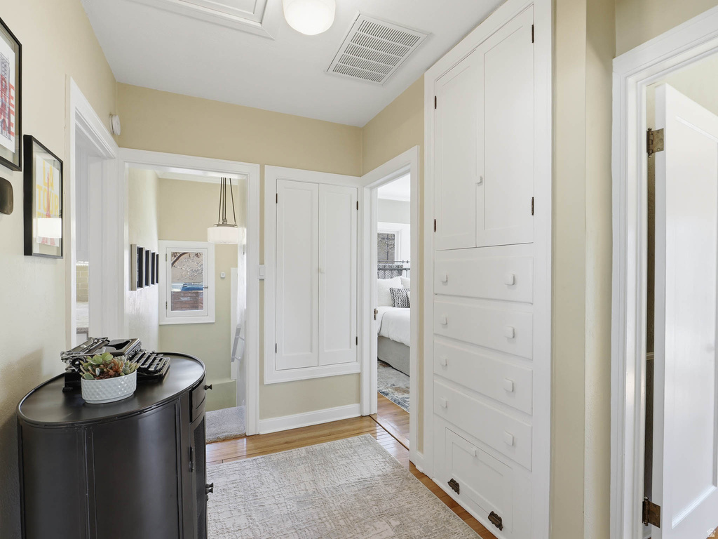 2010 E 2100 S Salt Lake City, UT 84109