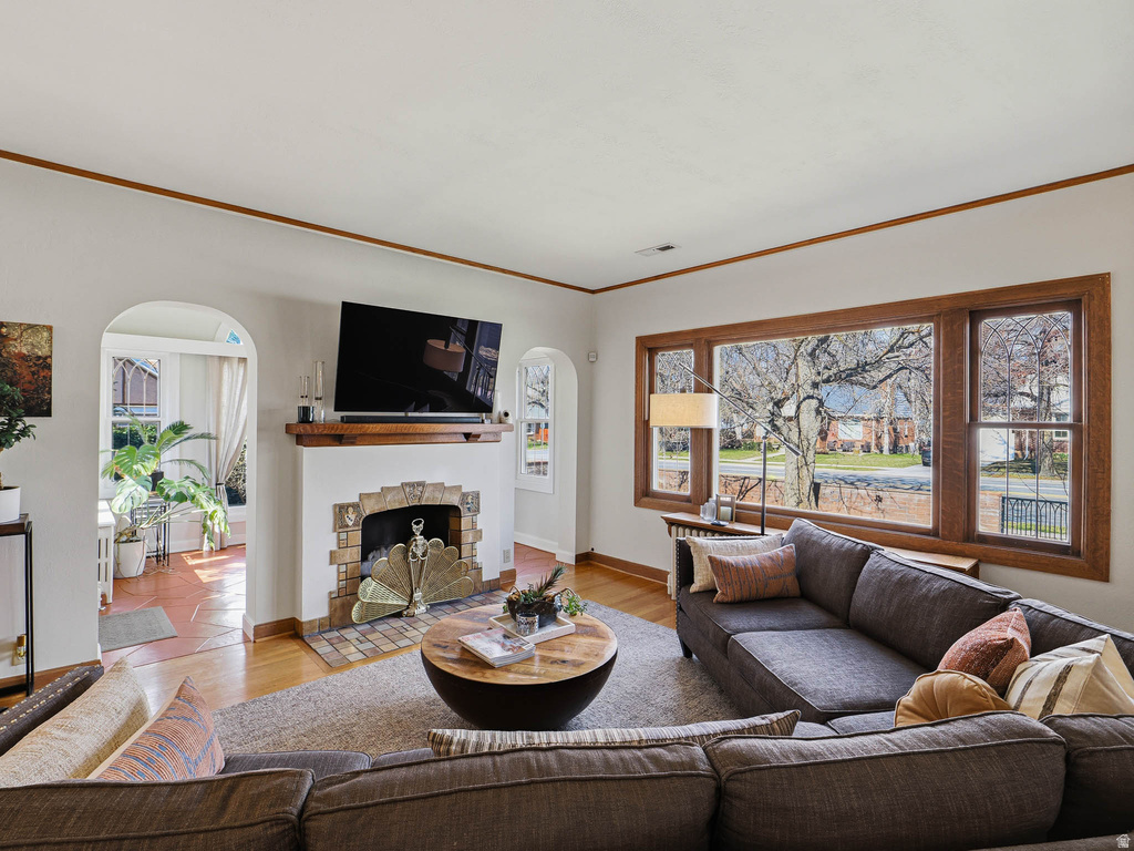 2010 E 2100 S Salt Lake City, UT 84109