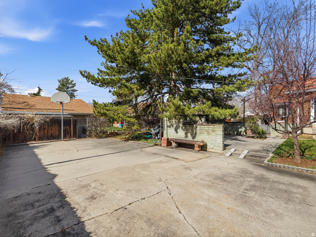 2010 E 2100 S Salt Lake City, UT 84109