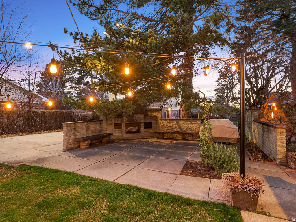 2010 E 2100 S Salt Lake City, UT 84109