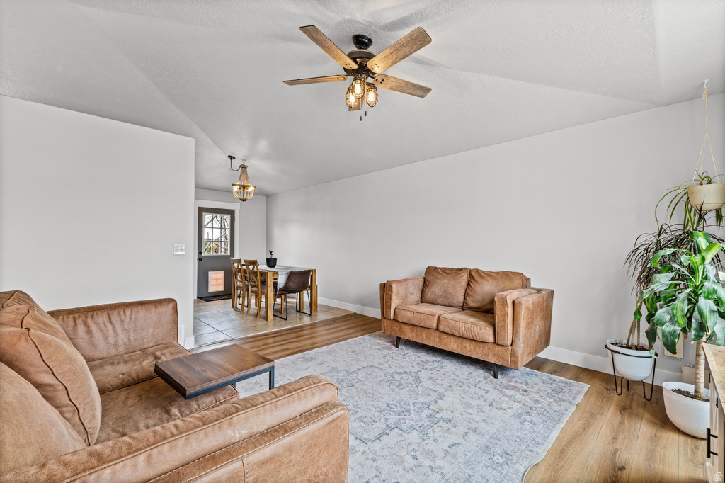 6976 S KOKOPELLI CT West Jordan, UT 84081