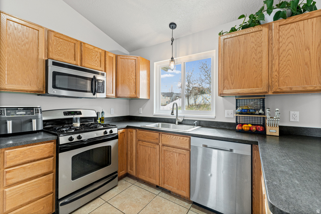 6976 S KOKOPELLI CT West Jordan, UT 84081