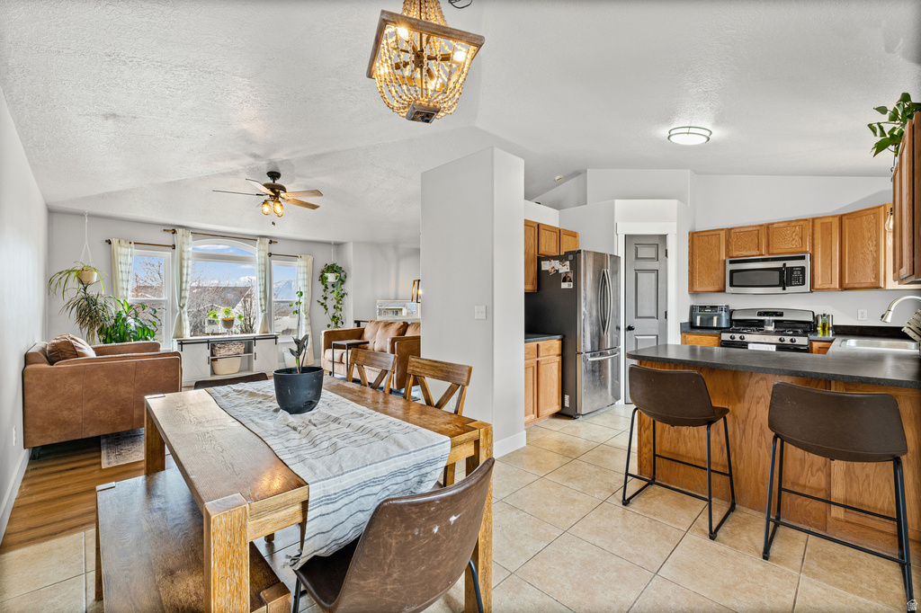 6976 S KOKOPELLI CT West Jordan, UT 84081