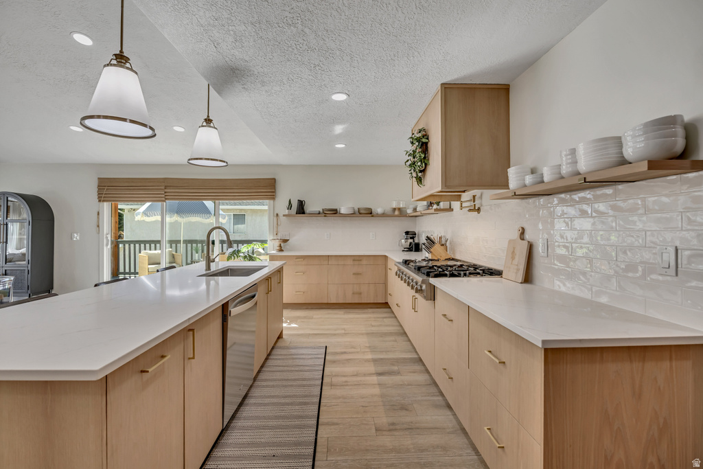 10870 S LOSTWOOD DR Sandy, UT 84092