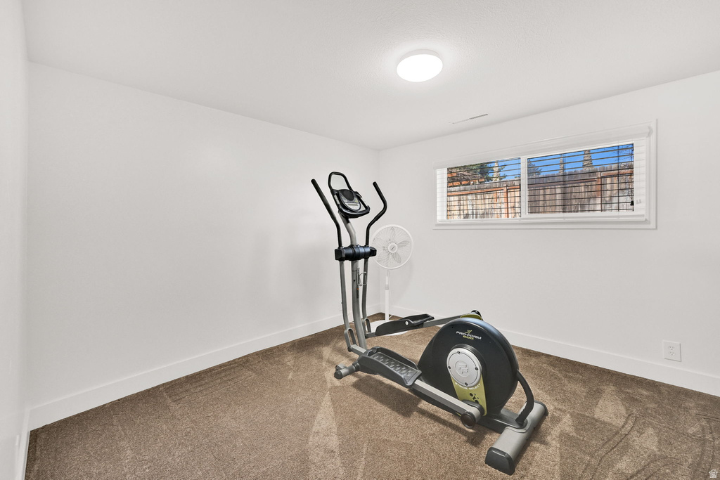 2329 E WOODCHUCK CIR Sandy, UT 84093