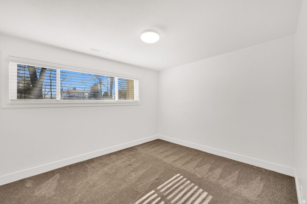 2329 E WOODCHUCK CIR Sandy, UT 84093