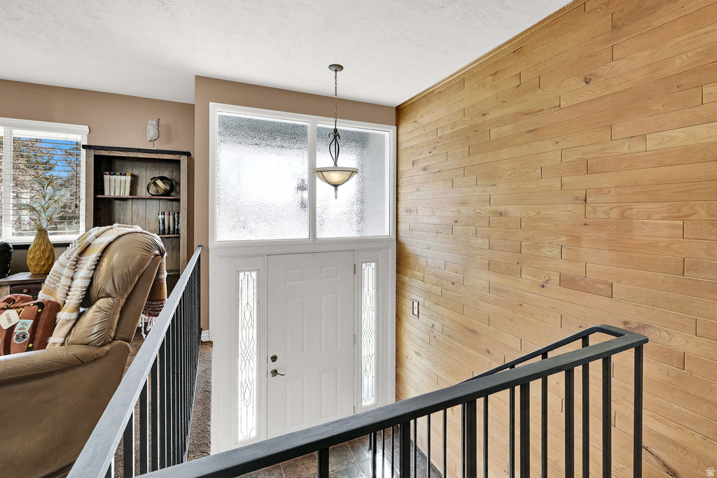 2329 E WOODCHUCK CIR Sandy, UT 84093