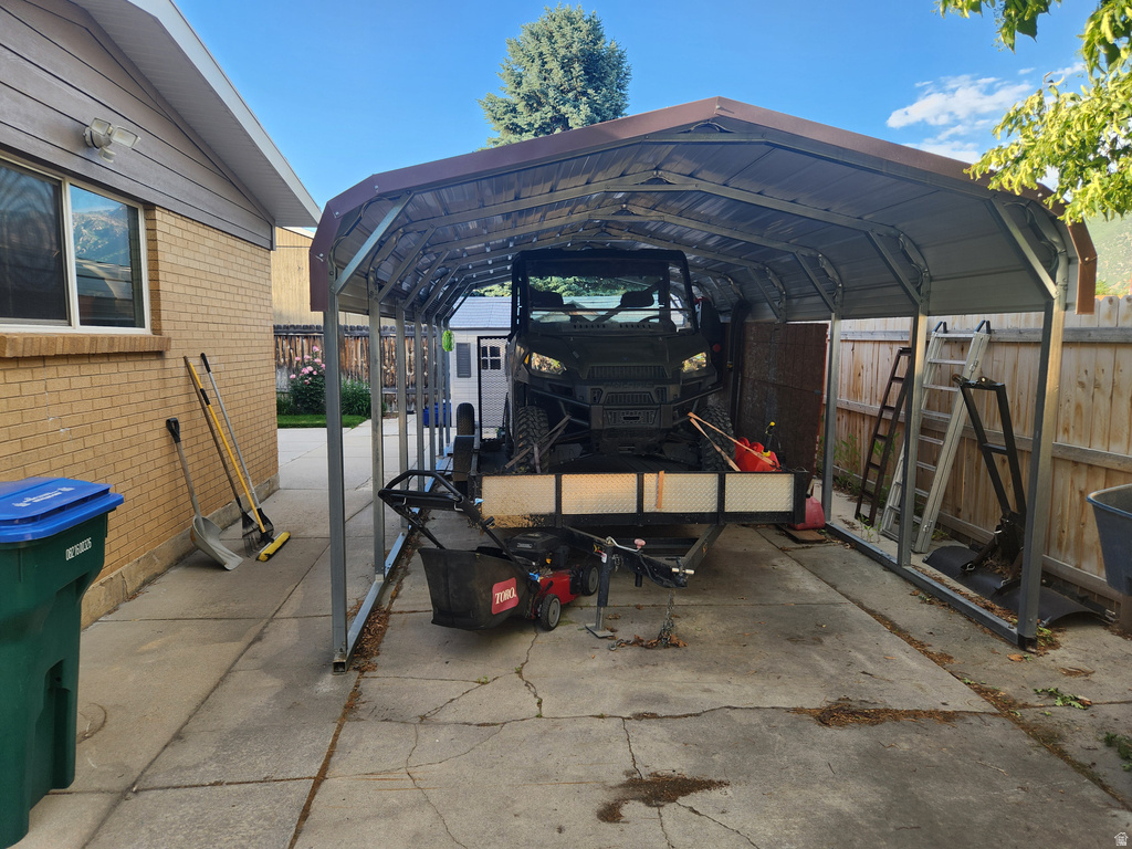 2329 E WOODCHUCK CIR Sandy, UT 84093