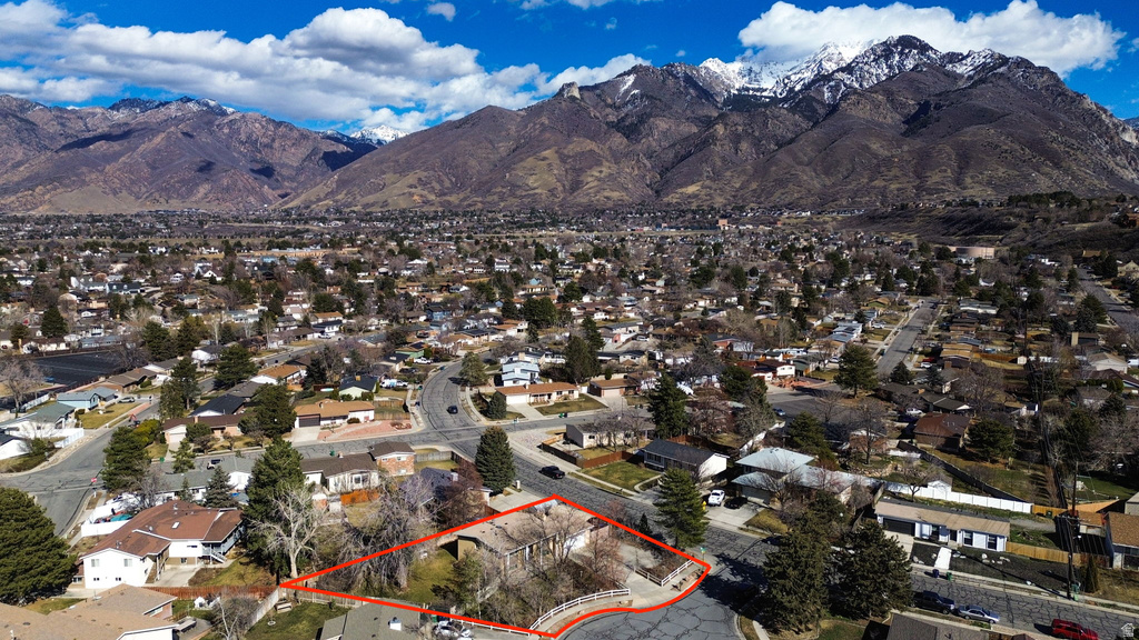 2329 E WOODCHUCK CIR Sandy, UT 84093